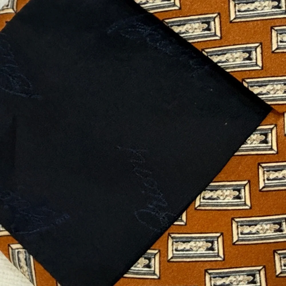 Brioni silk necktie
